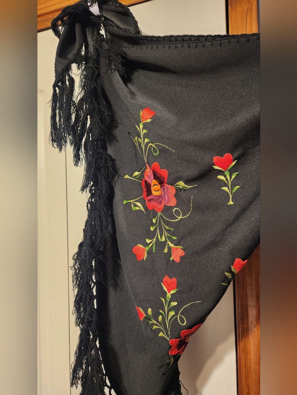Vintage Black Floral Embroidered Women’s Wrap